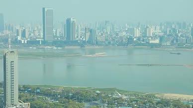 江西南昌赣江两岸城市风光视频的预览图
